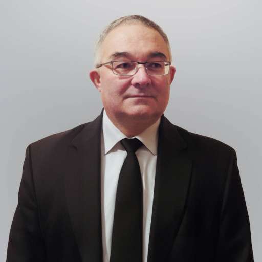 prof. dr hab. Ryszard Szostak